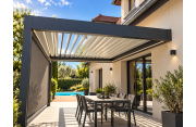 Pergola Bioclimatica con chiusura a tende veticale